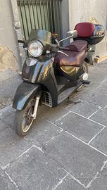 Aprilia scarabeo 125