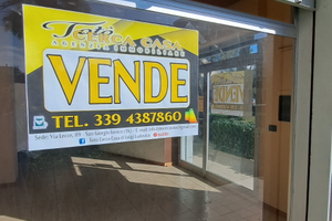 Locale Commerciale In Zona Top