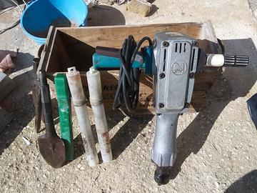 martello demolitore Makita 