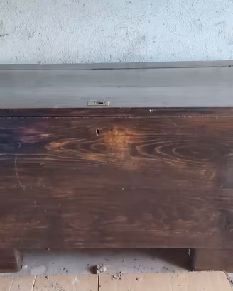 Antico Baule in legno massello scuro anni trenta