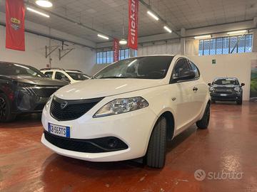Lancia Ypsilon 1.0 FireFly 5 porte S&S Hybrid Ecoc