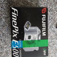 Fujifilm finepix E500