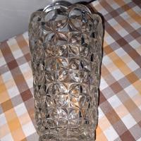 Vaso grande in vetro sagomato. 