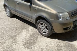 Fiat Panda climbing