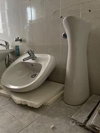 Sanitari : Lavandino con piantana, wc e bidet