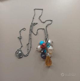 Collana con ciondolo pietre