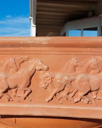Vaso in cotto Toscano Cassone cavalli