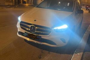 MERCEDES B200D