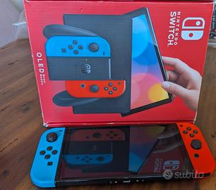 Nintendo switch oled con accessori