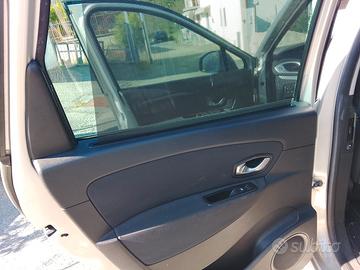 Renault Scenic 1.9 Dinamique  Luxuria ,Diesel