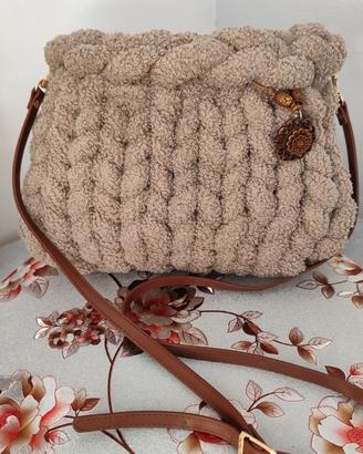 Chunky bag handmade color beige con tracolla