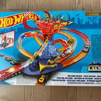 Pista Hot Wheels vulcano