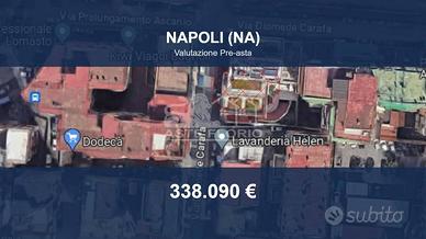 Immobile in asta di 101 m² con box auto a Napoli