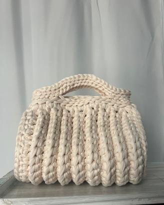 Borsa uncinetto a bauletto