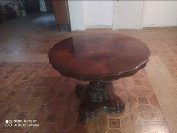 tavolo in legno tondo 
