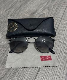 Ray-Ban