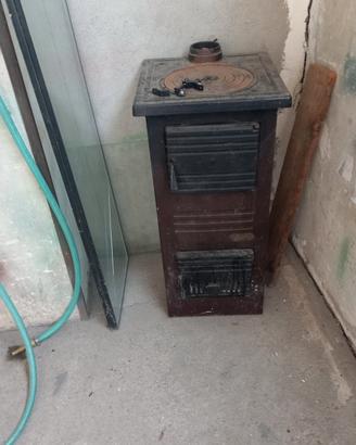 Stufa a legno