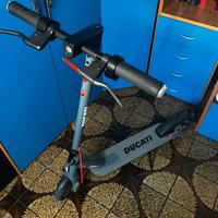 Monopattino Ducati