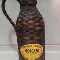 Moscato imbottigliato in fiasco D'EPOCA 