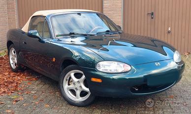 Mazda MX-5 NB Miracle: Legno & Pelle
