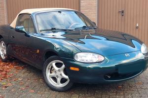 Mazda MX-5 NB Miracle: Legno & Pelle