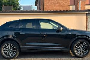 Audi Q3 SPB 35 TDI S Line Identity Black