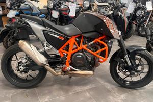 KTM 690 DUKE