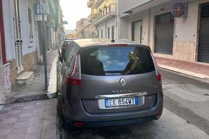 Gran scenic 7 posti 2012