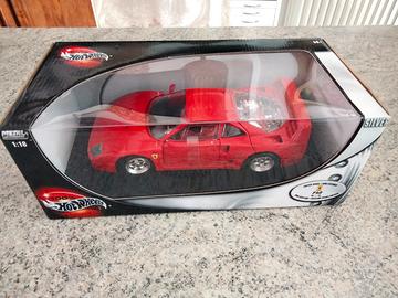 FERRARI F40 2/4 Exotics Series Hot Wheels 1:18