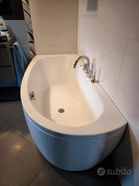 Vasca bagno ad angolo