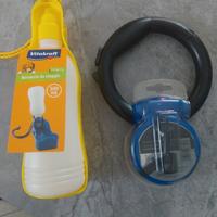 Guinzaglio estensibile e borraccia da viaggio. 