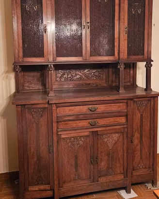 Credenza stile Liberty