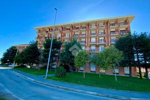 4 LOCALI A BORGARO TORINESE