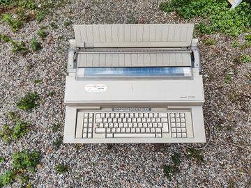 macchina da scrivere olivetti elettrica 