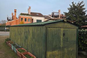 Box auto, ricovero attrezzi, altro