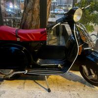 Vespa d'epoca PX 125 del 1981