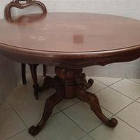 Tavolo rotondo classico allungabile 