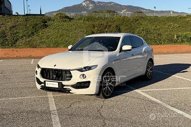 MASERATI Levante V6 Diesel 275 CV AWD Granlusso