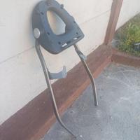 Staffa porta bauletto GiVi