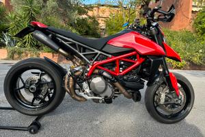 Hypermotard 950