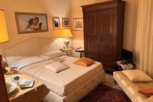 Trecastagni centro ; nuovo arredato 3 vani