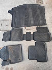 Set tappeti in gomma Land Rover Discovery Sport