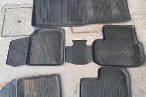 Set tappeti in gomma Land Rover Discovery Sport