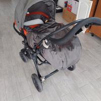 Passeggino neonati con uovo per auto