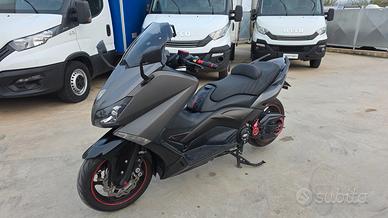 YAMAHA TMAX 530