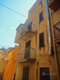 Casa indipendente aragona via a. volta 20