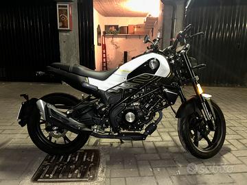 Benelli Leoncino 125