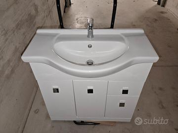 Mobile bagno composizione con appoggio a terra