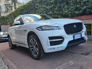 Jaguar F-Pace 3.0 D V6 300 CV AWD aut. R-Sport