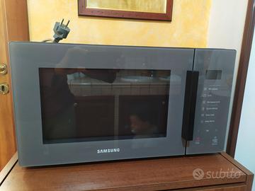 Microonde Samsung 23 L - come nuovo!!